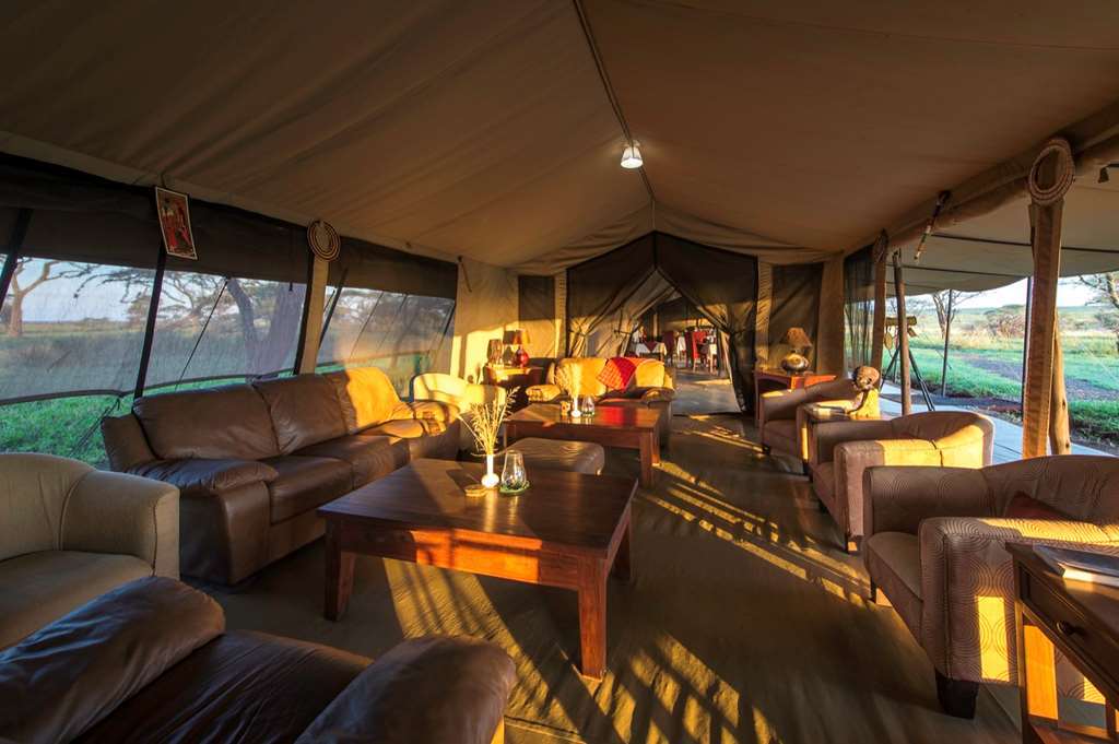 Karibu Camps And Lodges Sametu Camp Serengeti Robanda Restaurant photo