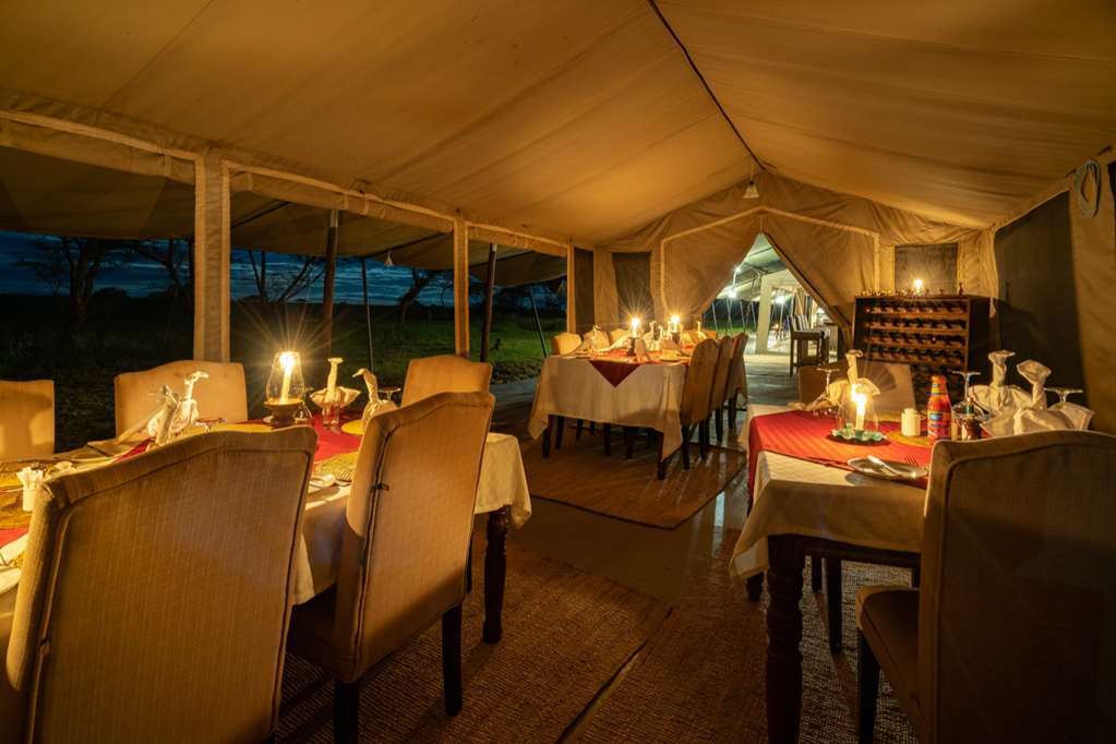 Karibu Camps And Lodges Sametu Camp Serengeti Robanda Restaurant photo